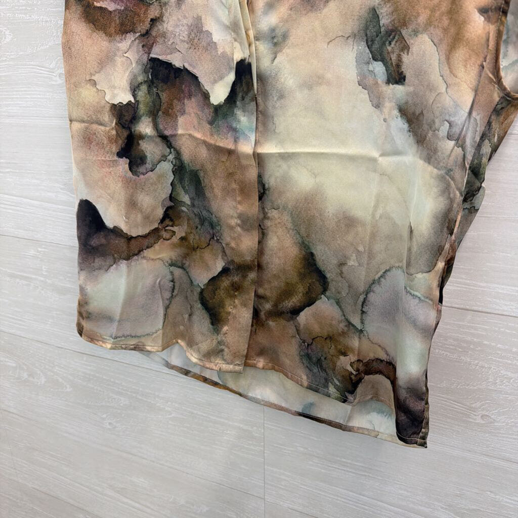 Elie Tahari Green/ Multi Print Silky Short Sleeve Button Down Top Small