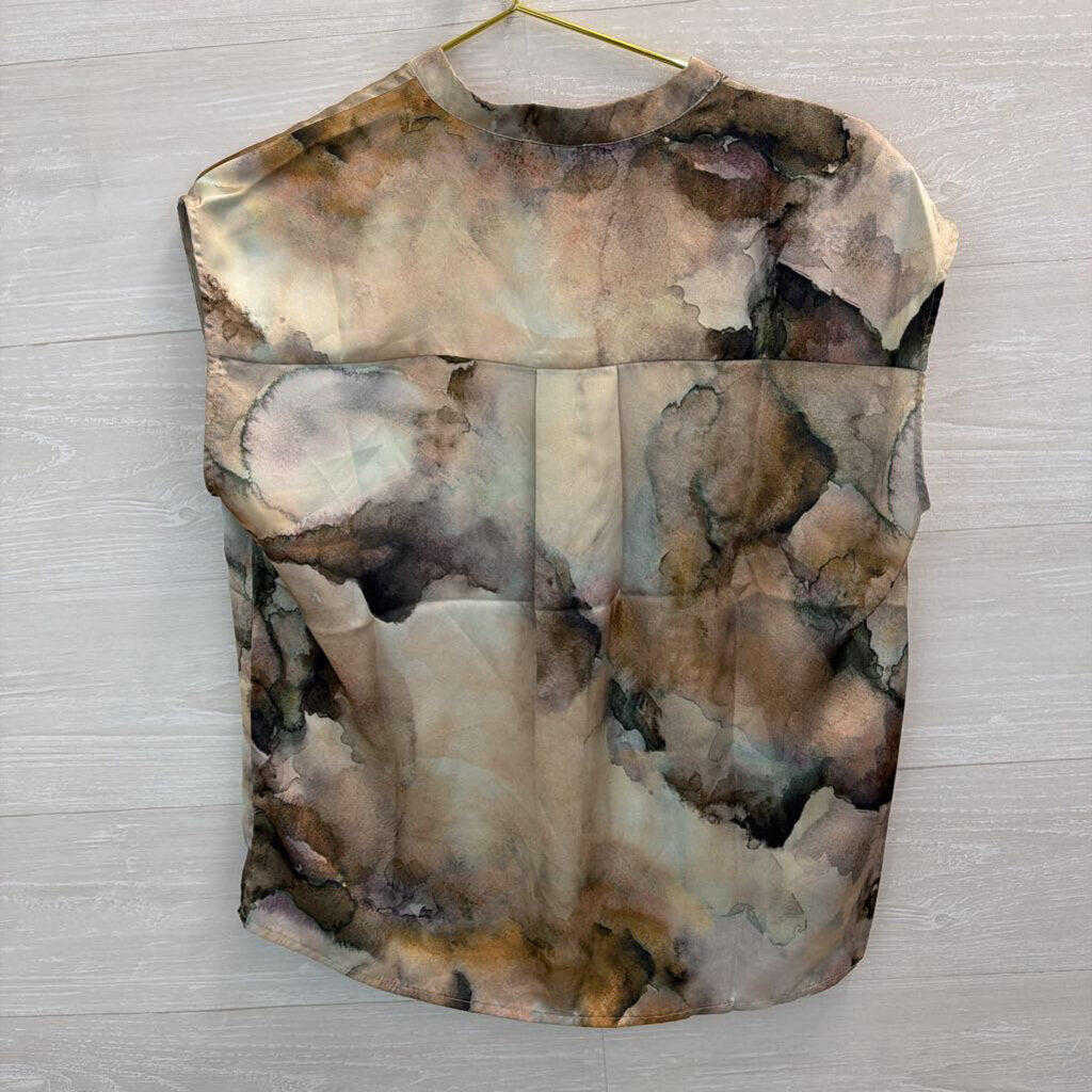 Elie Tahari Green/ Multi Print Silky Short Sleeve Button Down Top Small