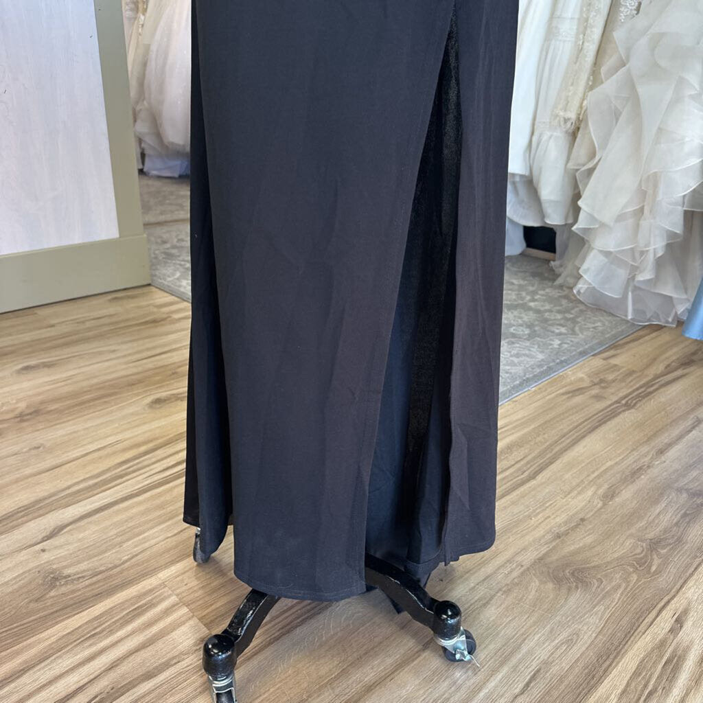 Showny Black Off Shoulder Fitted Long Formal Dress Medium