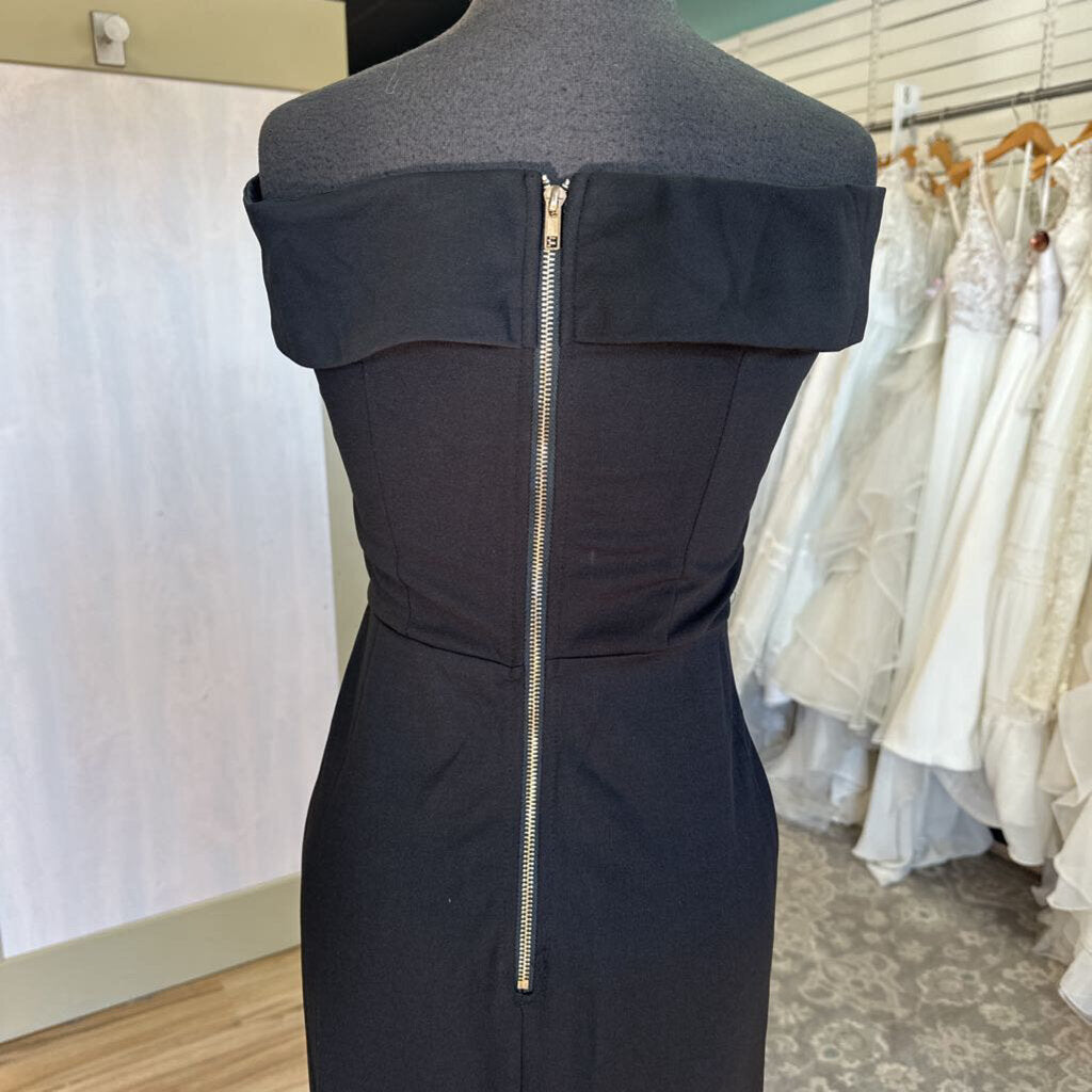Showny Black Off Shoulder Fitted Long Formal Dress Medium