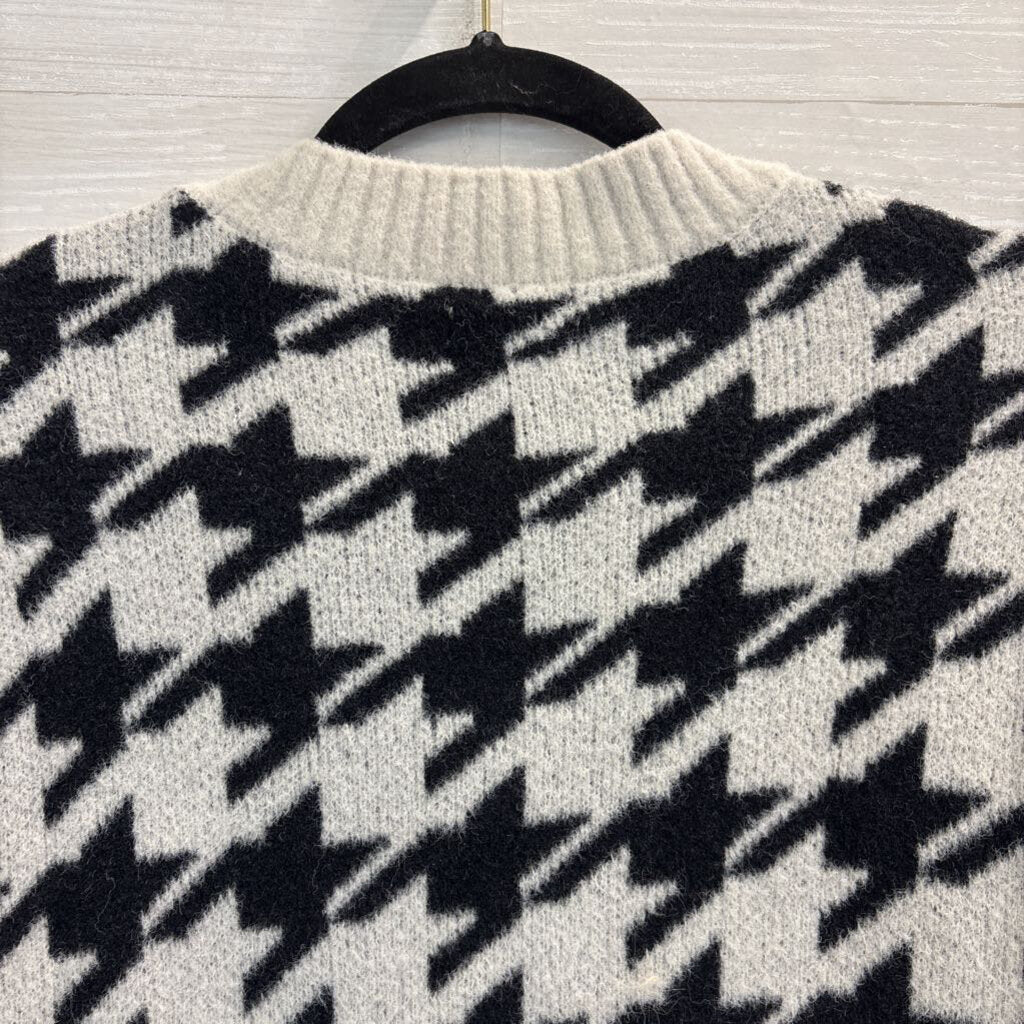 Lou & Grey Black and White Houndstooth Sweater Medium