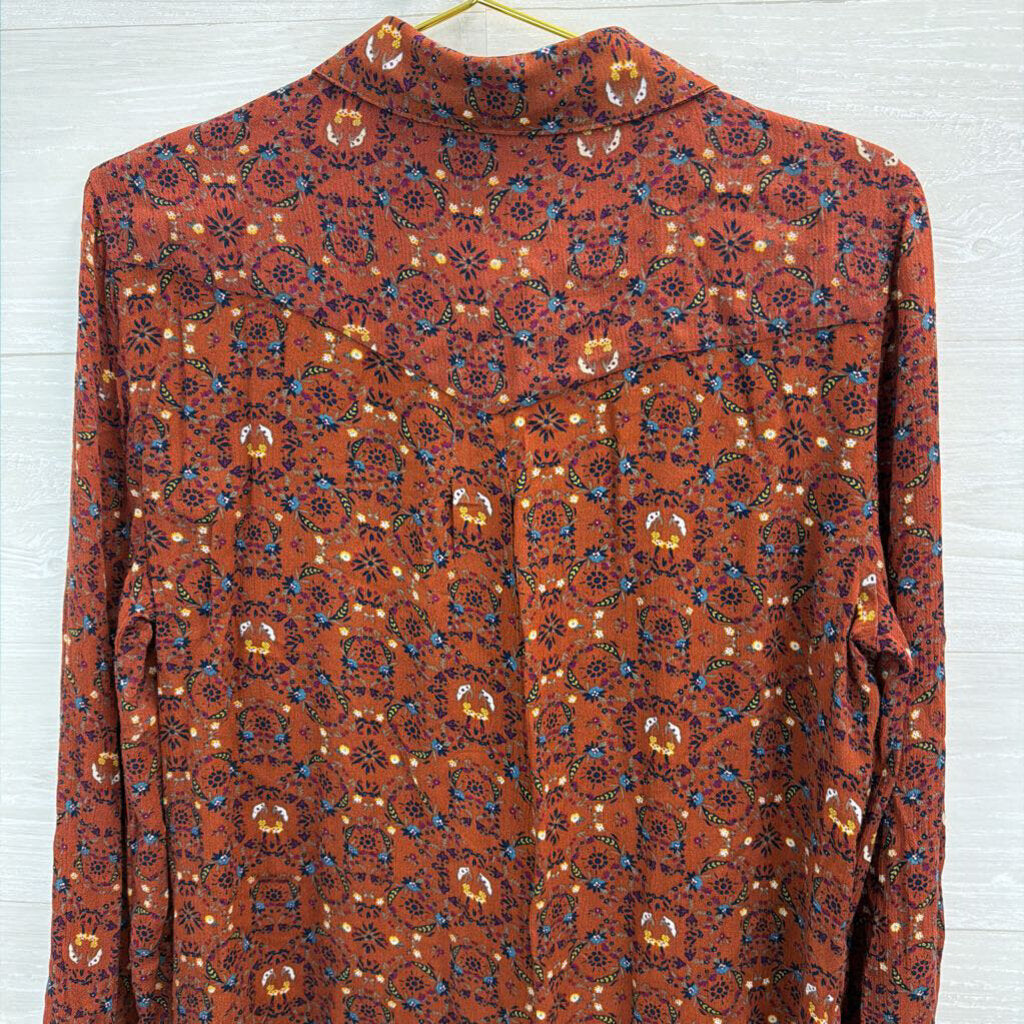 Natural Life Long Sleeve Printed Button Up Small