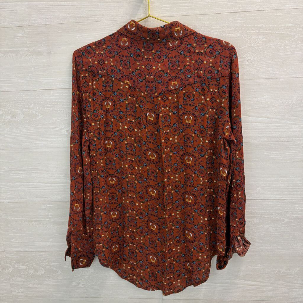 Natural Life Long Sleeve Printed Button Up Small