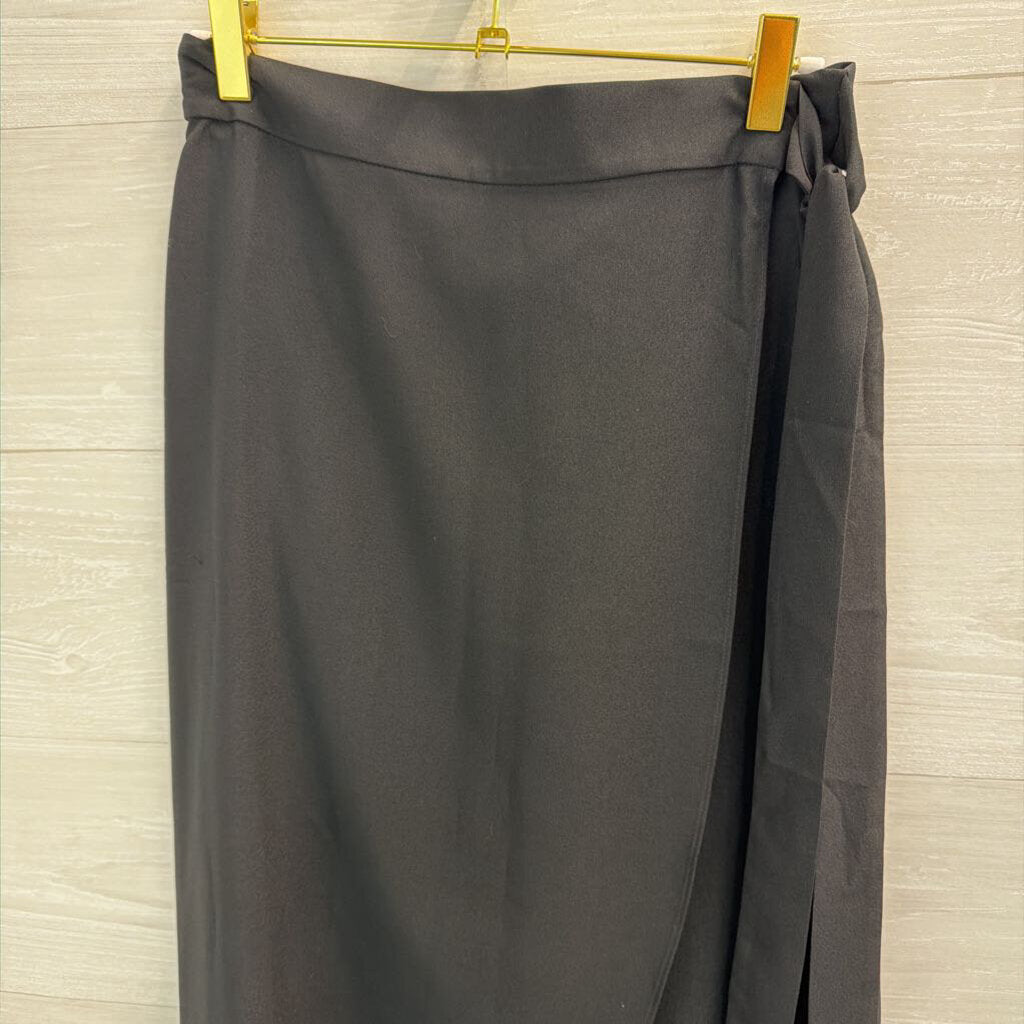 Ann Taylor Belted Waist Knee Length Skirt 6