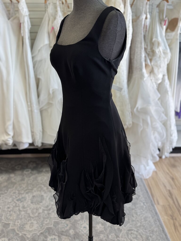 JS Boutique Black Ruffle Hem Short Formal Dress 8
