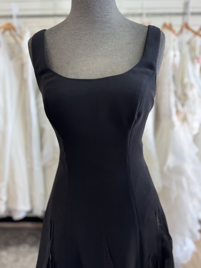 JS Boutique Black Ruffle Hem Short Formal Dress 8