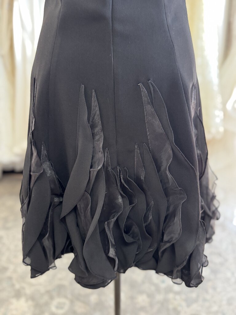 JS Boutique Black Ruffle Hem Short Formal Dress 8