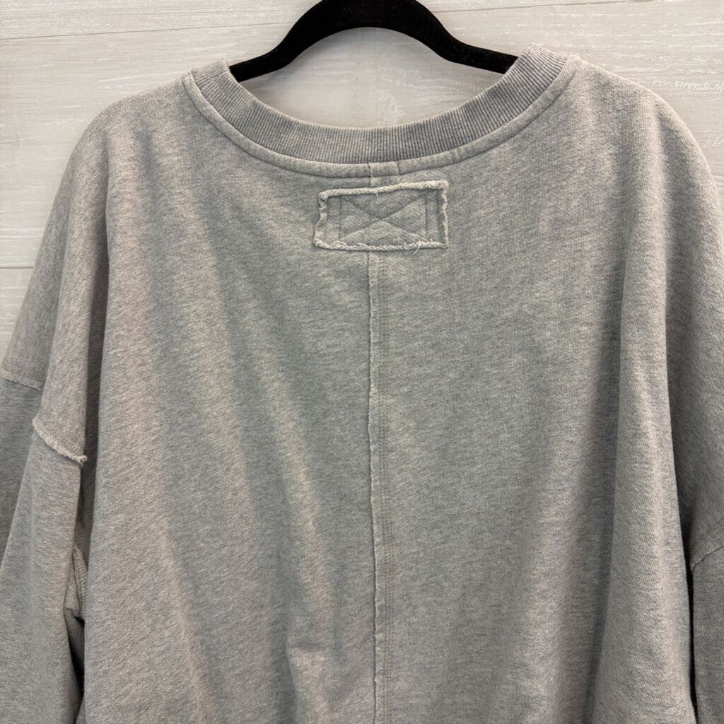 We The Free Grey Thick Crewneck Long Sleeve Pullover Medium