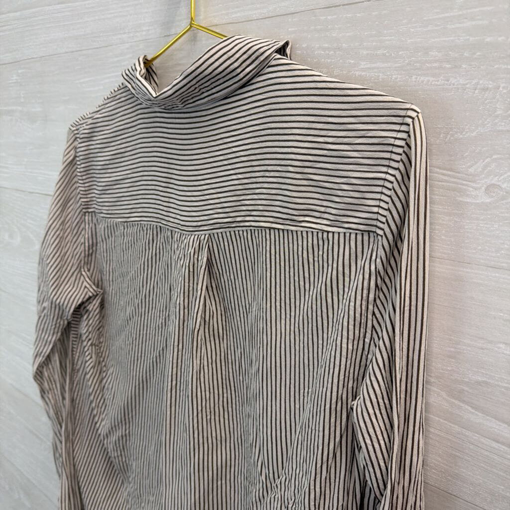 Spanx White/ Grey Striped Long Sleeve Button Down Top Small
