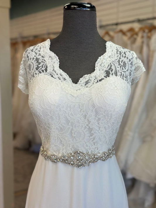 Dessy Collection Ivory Lace Short Sleeve Top Bridal Gown 14