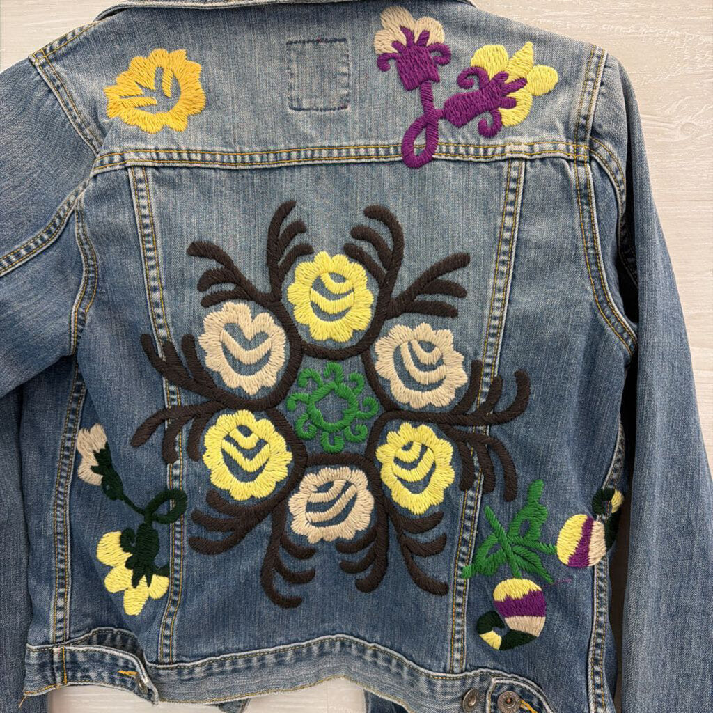 Lucky Brand Light Wash Embroidered Denim Jacket Medium