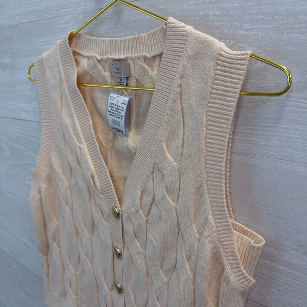 Cream Cable Knit Button Down Sleeveless Sweater Medium