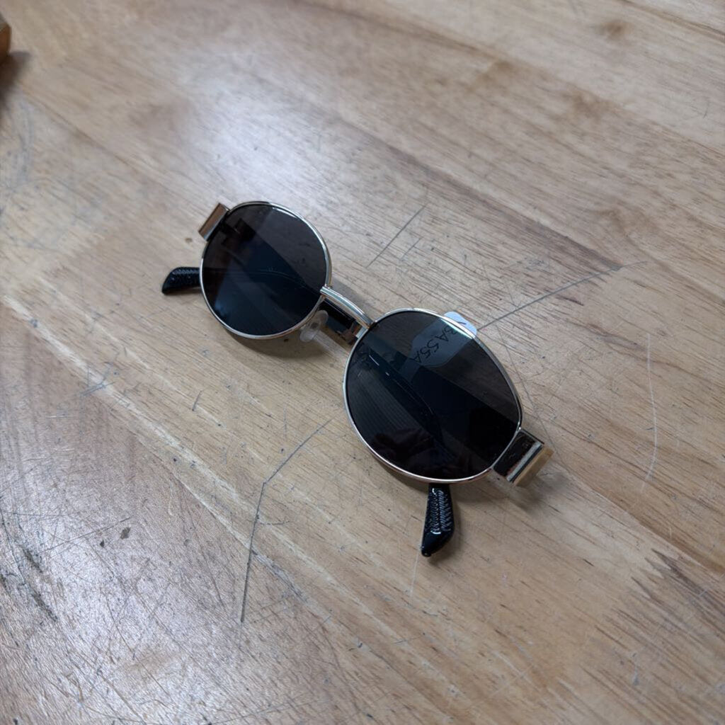 Black/ Gold Oval Sunglasses