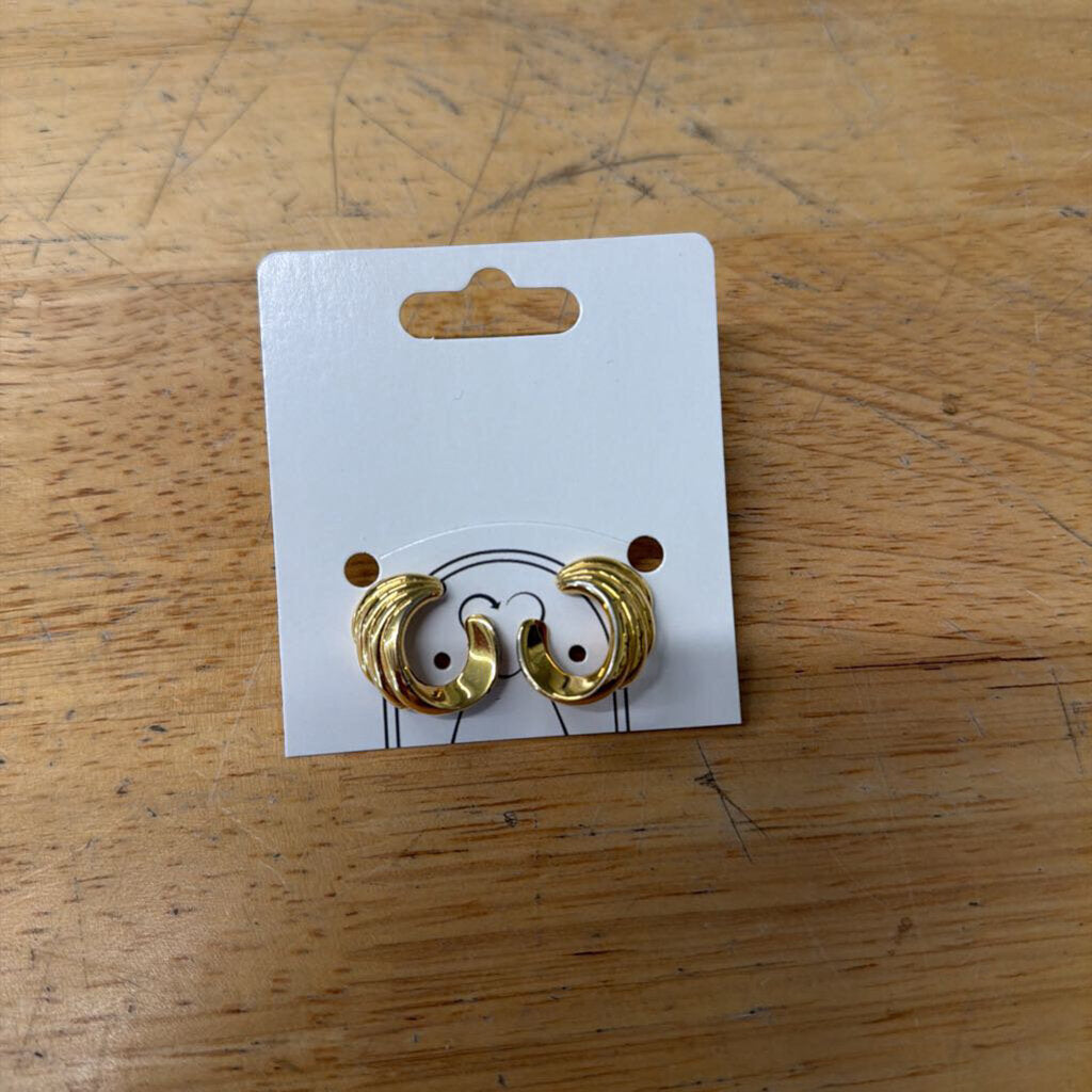 Gold Half Swirl Stud Earrings