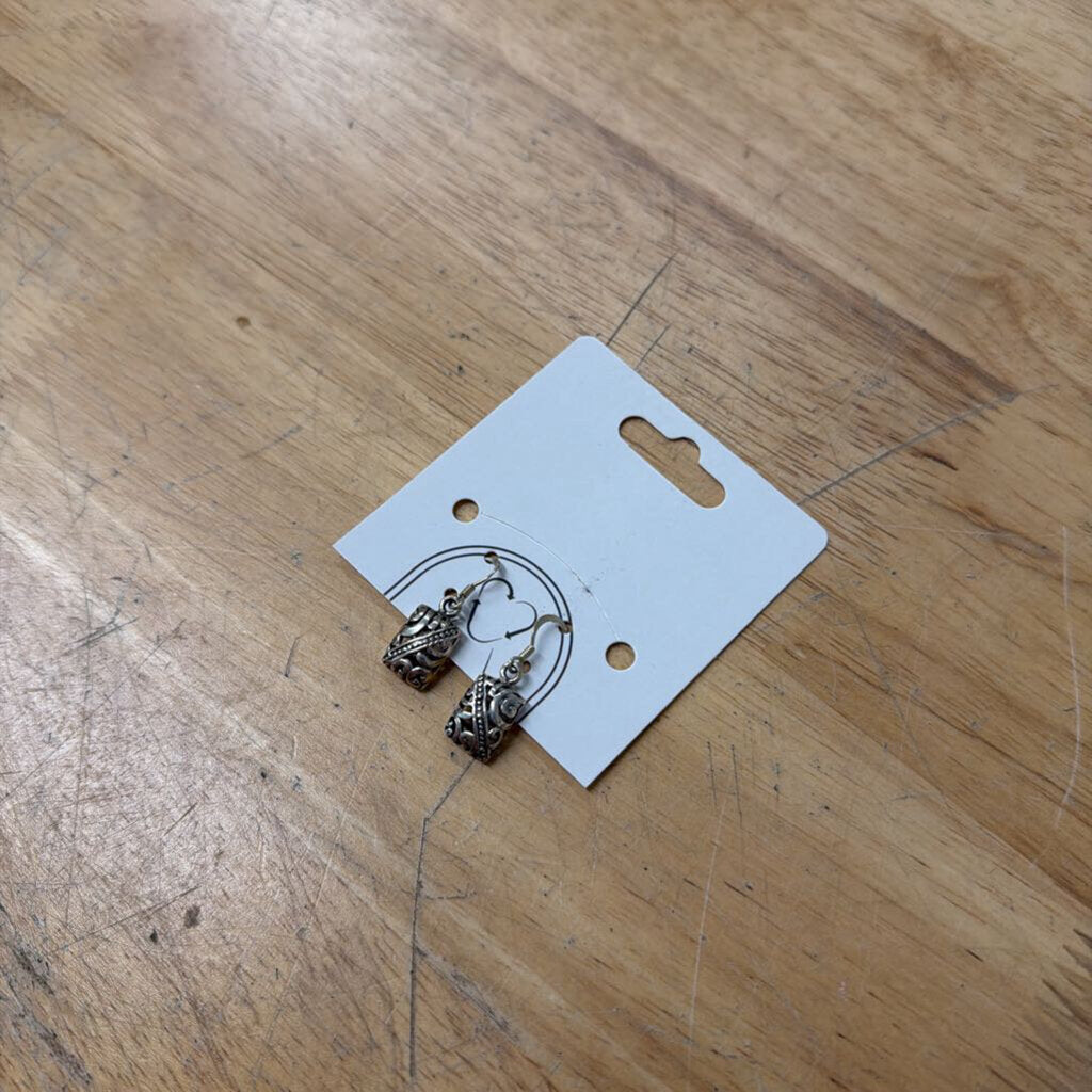 Silver Swirl Rectangle Dainty Drop Earrings