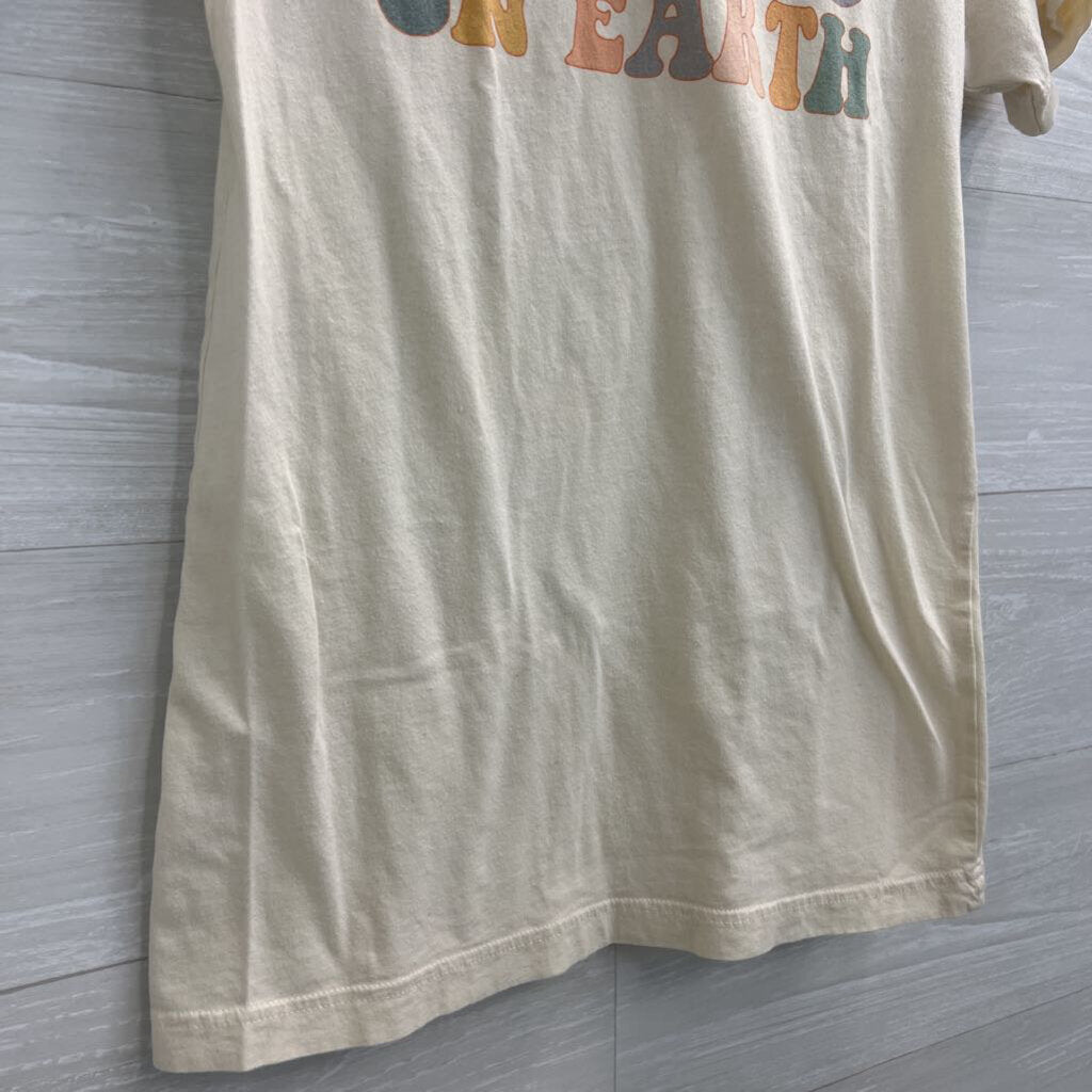 Happiest Place on Earth T-shirt Cream Medium