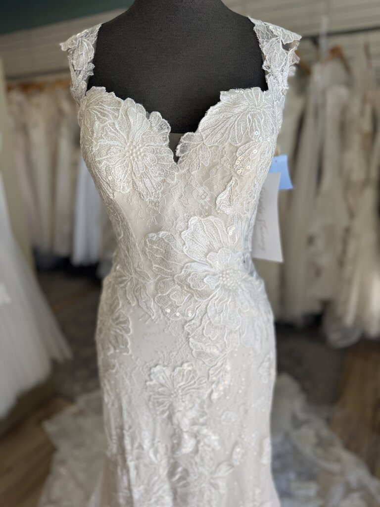 Justin Alexander Ivory Floral Lace Bridal Gown 12