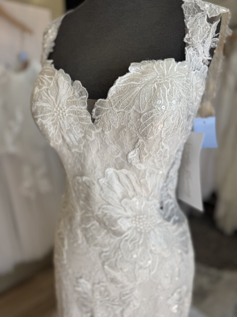 Justin Alexander Ivory Floral Lace Bridal Gown 12