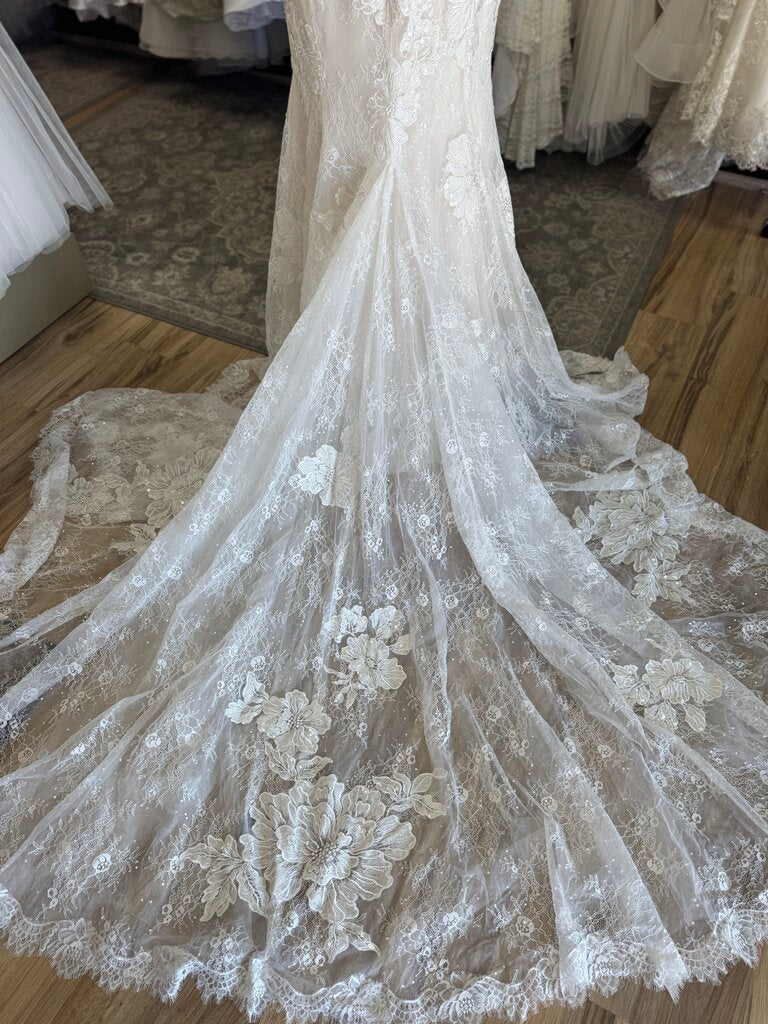Justin Alexander Ivory Floral Lace Bridal Gown 12