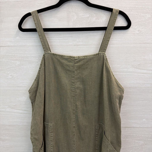 Universal Thread Green Billowy Overall Jumpsuit Medium