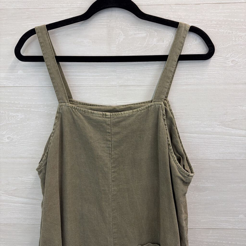 Universal Thread Green Billowy Overall Jumpsuit Medium
