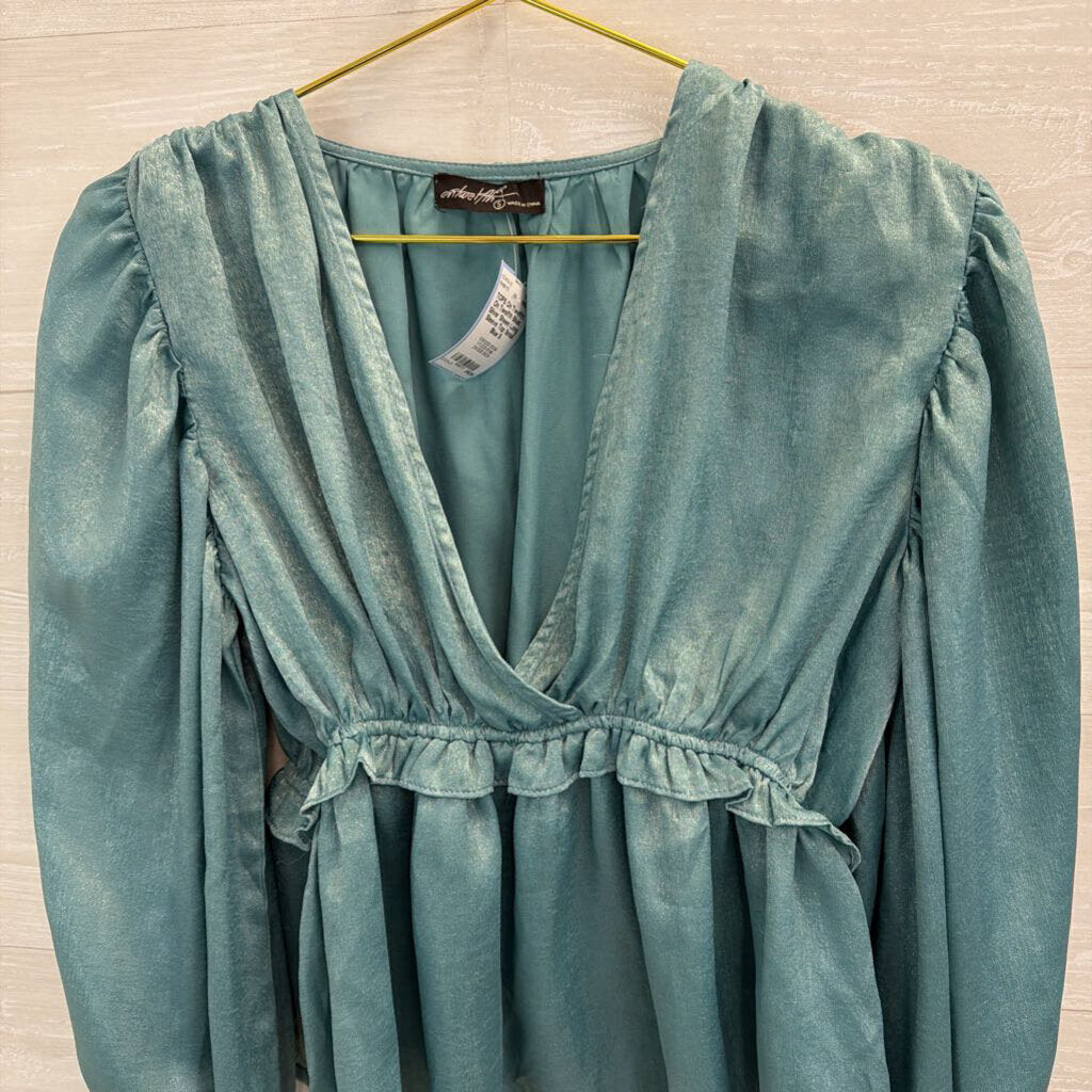 On Twelfth Blue/ Silver Sheen Long Sleeve Top Small