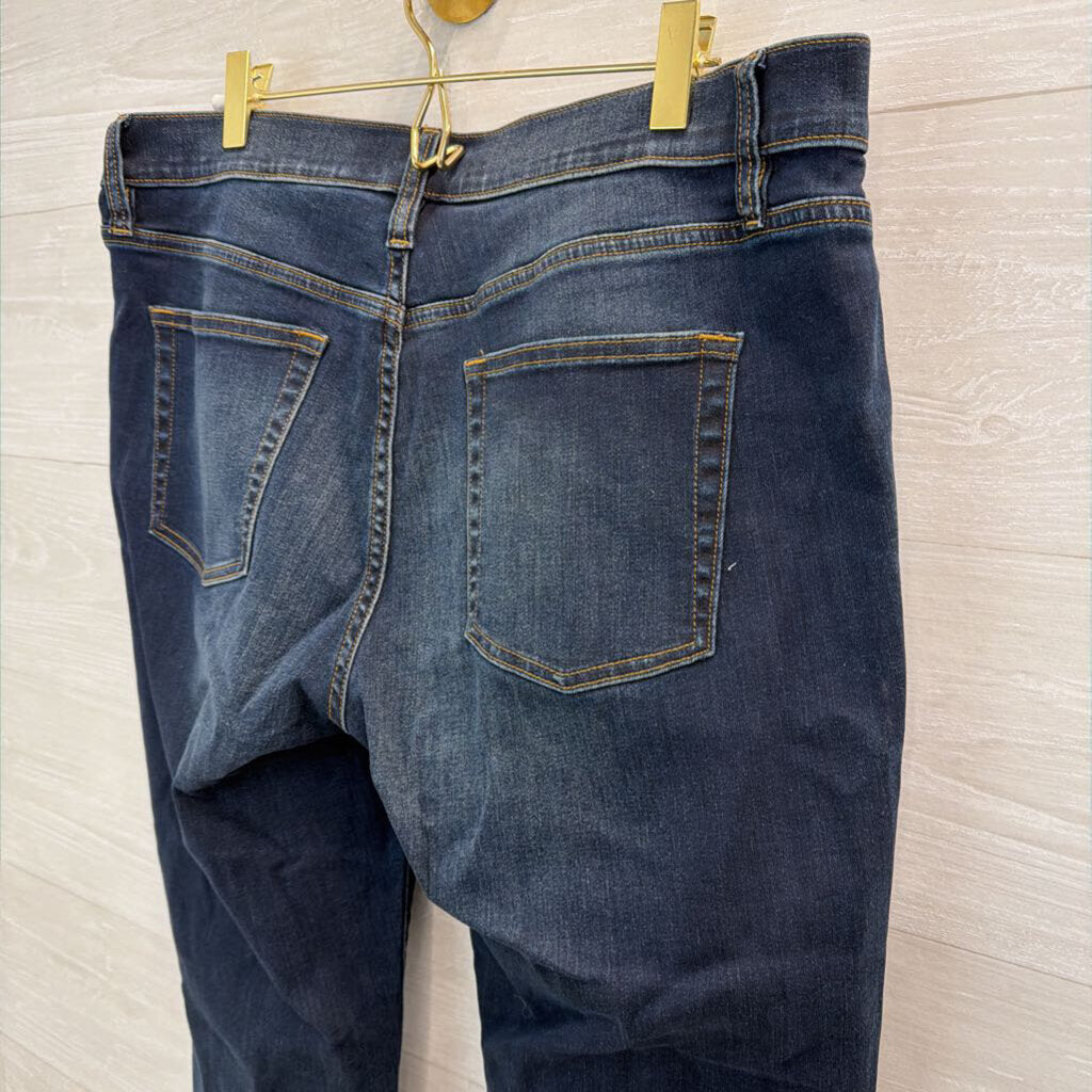 J Crew Dark Wash Straight Leg Jeans 33