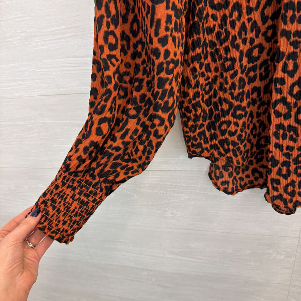 Loft Oragen/ Black Cheetah Print Long Sleeve Mock Neck Top Large