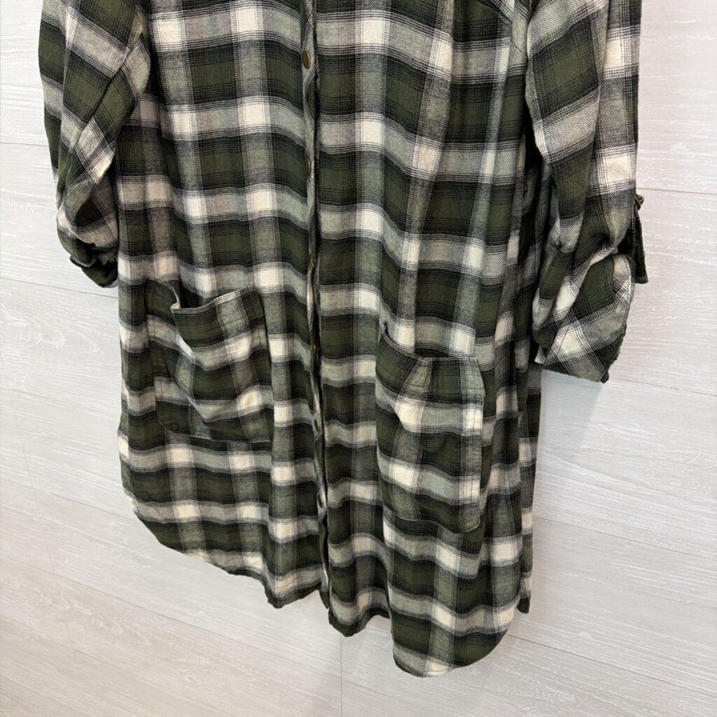 Torrid Green/ Cream Plaid Long Sleeve Snap Front Dress 0