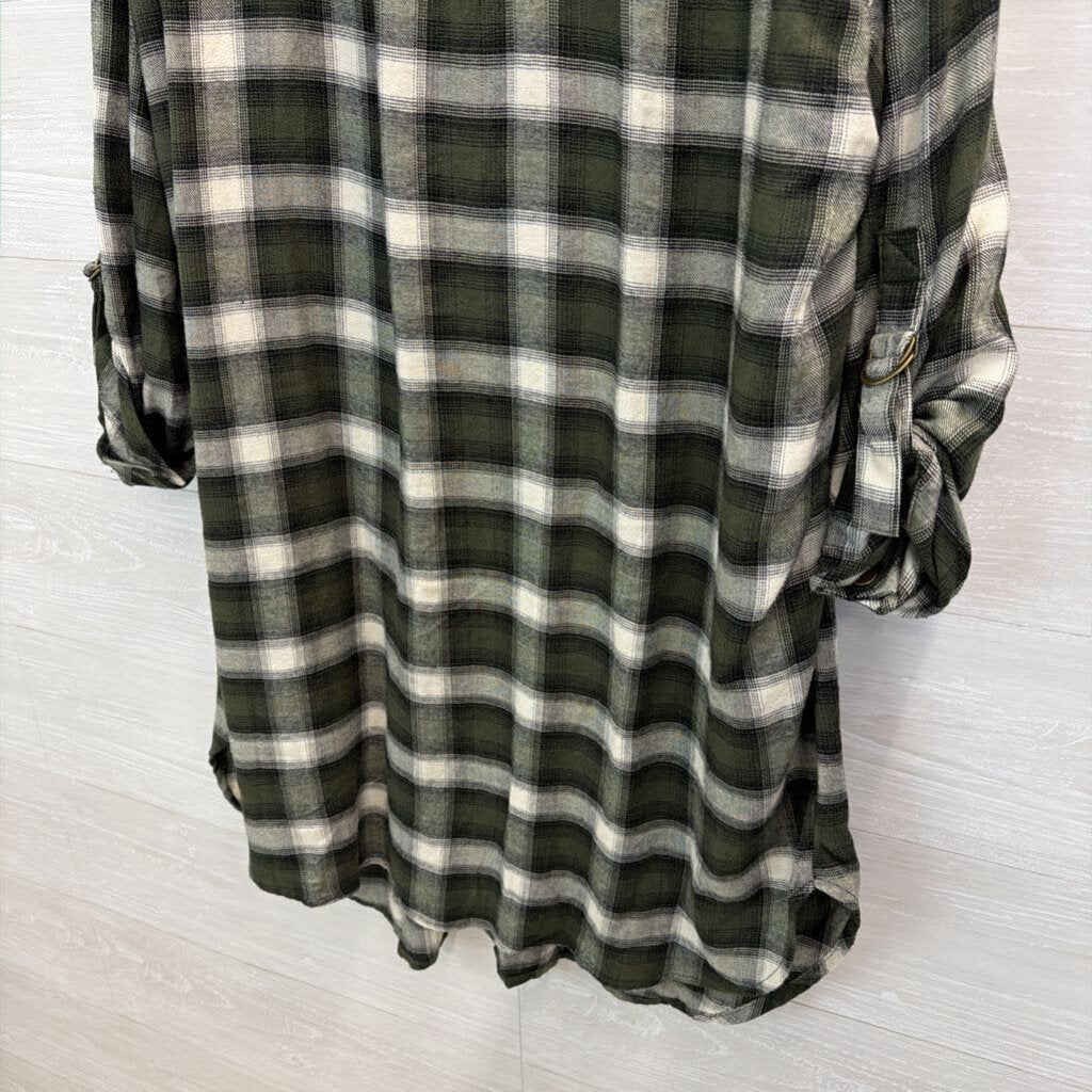 Torrid Green/ Cream Plaid Long Sleeve Snap Front Dress 0
