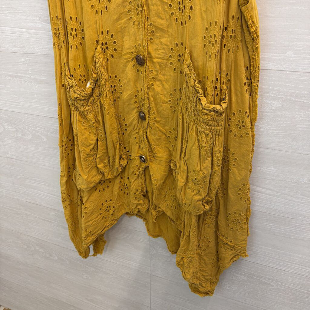 A Rare Bird Yellow Eyelet Button Front Sleeveless Tunic Top One Size