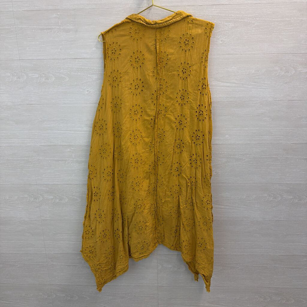 A Rare Bird Yellow Eyelet Button Front Sleeveless Tunic Top One Size