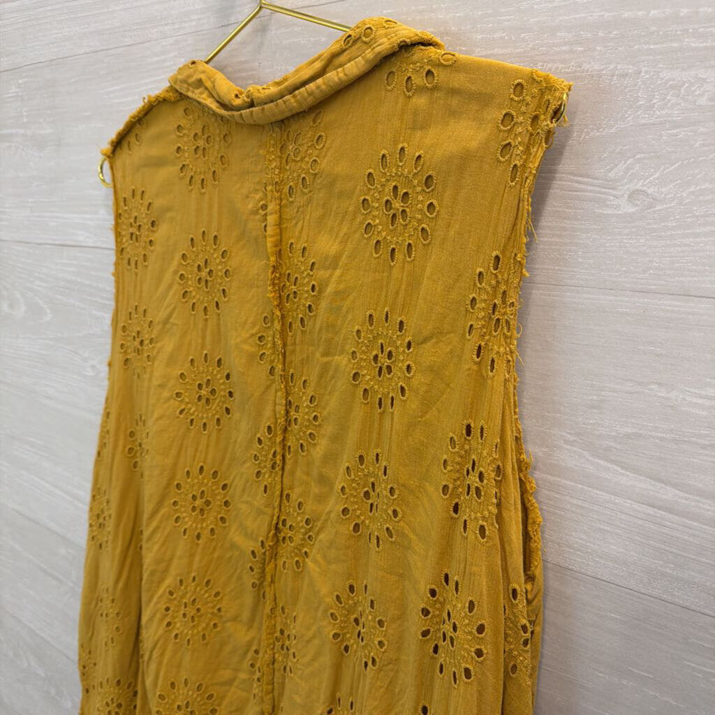A Rare Bird Yellow Eyelet Button Front Sleeveless Tunic Top One Size