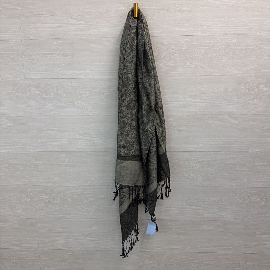 Soft Grey Print Scarf