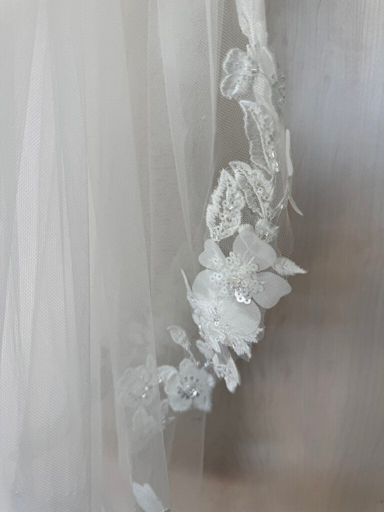 Ivory Beaded Lace Edge Veil
