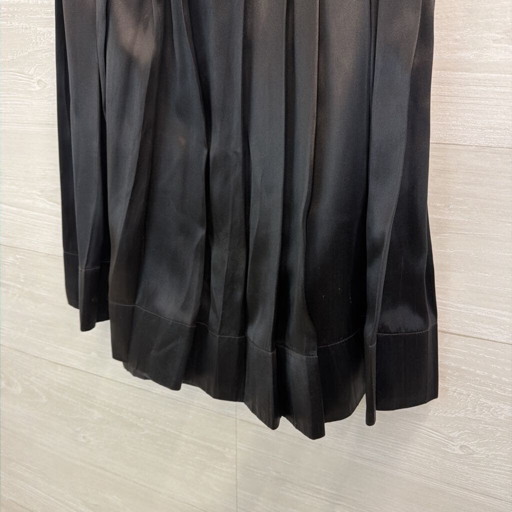 Marc Jacobs Black Silky Pleated Skirt 4