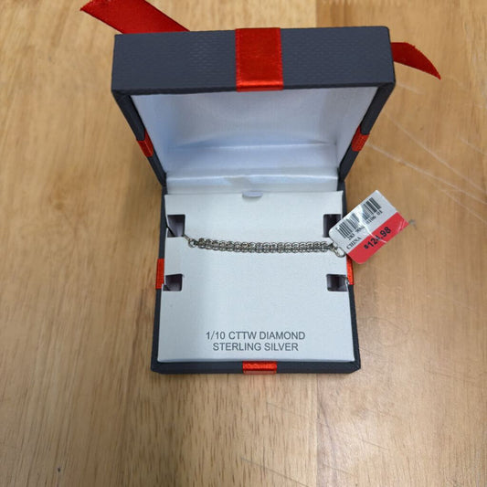 Sterling Silver 1/10 CTTW Diamond Bracelet