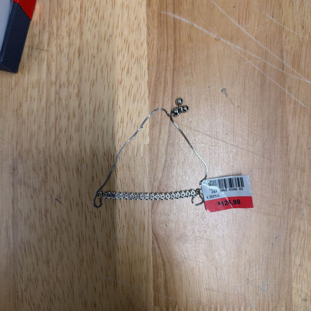 Sterling Silver 1/10 CTTW Diamond Bracelet