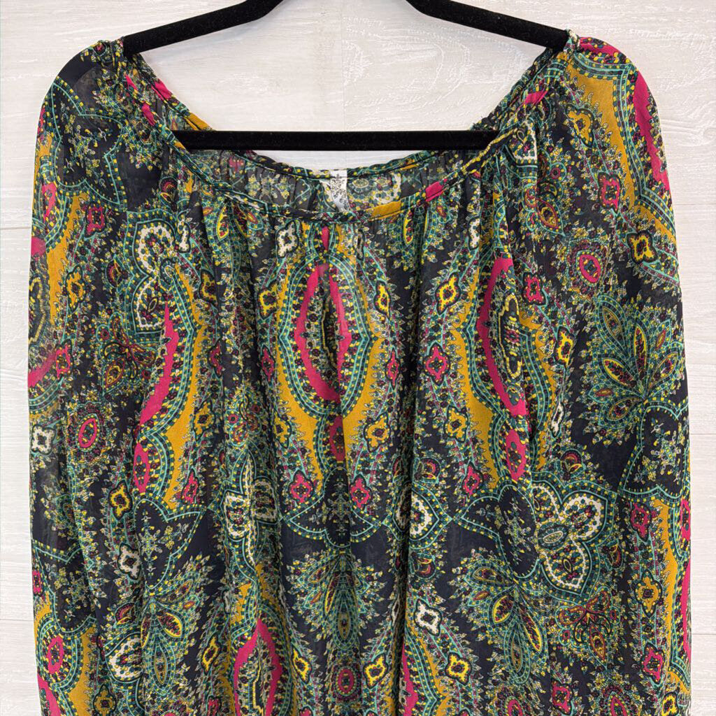 Yahada Green/ Multi Print Long Sleeve Top Large