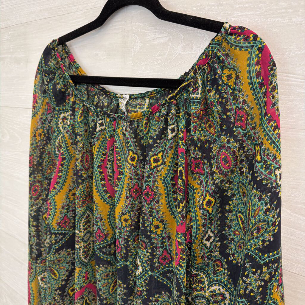 Yahada Green/ Multi Print Long Sleeve Top Large