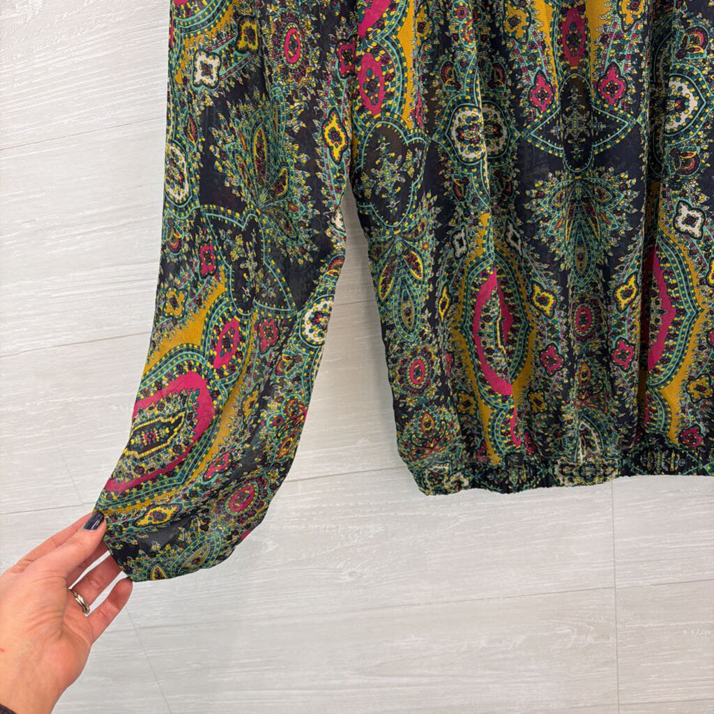 Yahada Green/ Multi Print Long Sleeve Top Large
