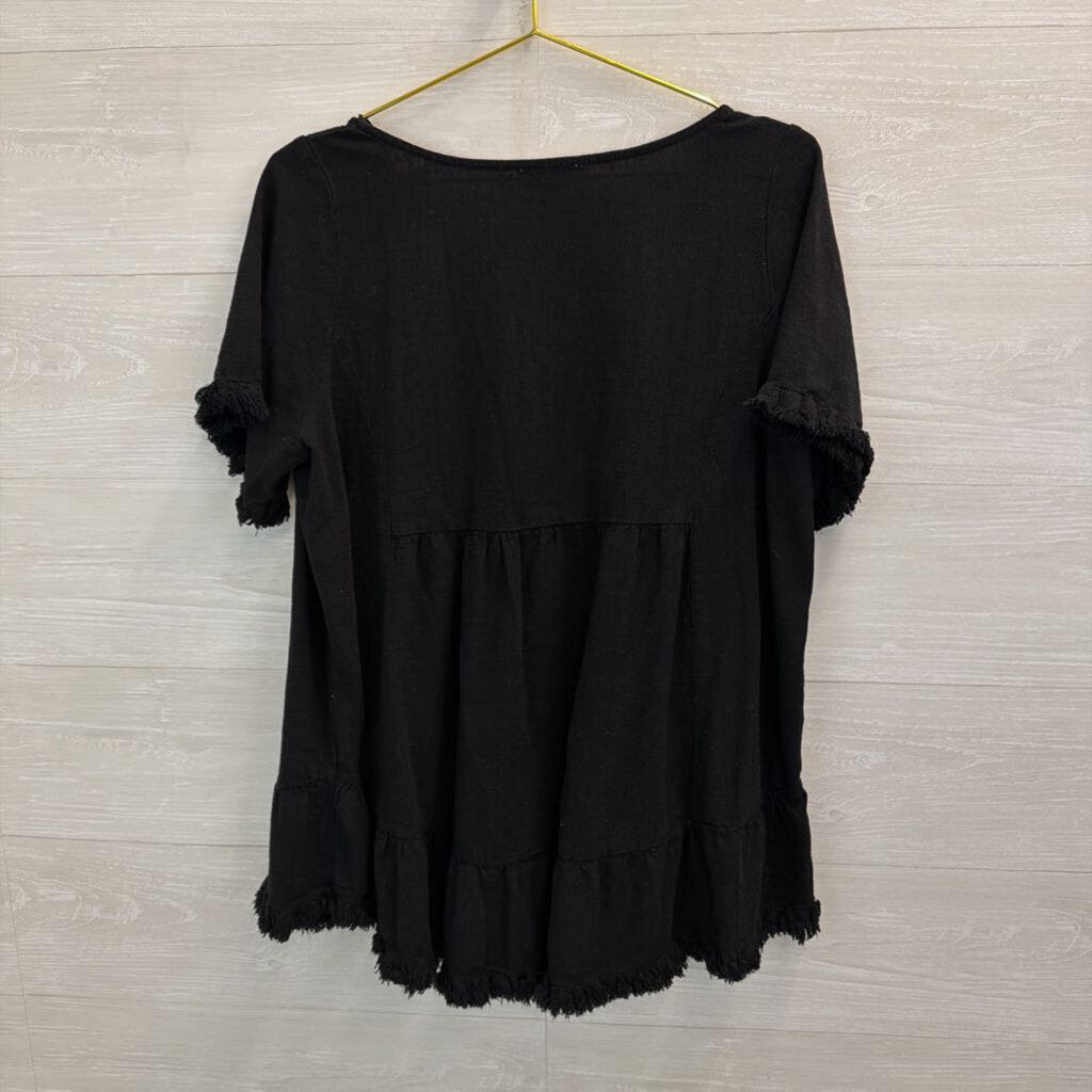 Umgee Black Frayed Edge Short Sleeve Top Extra Large
