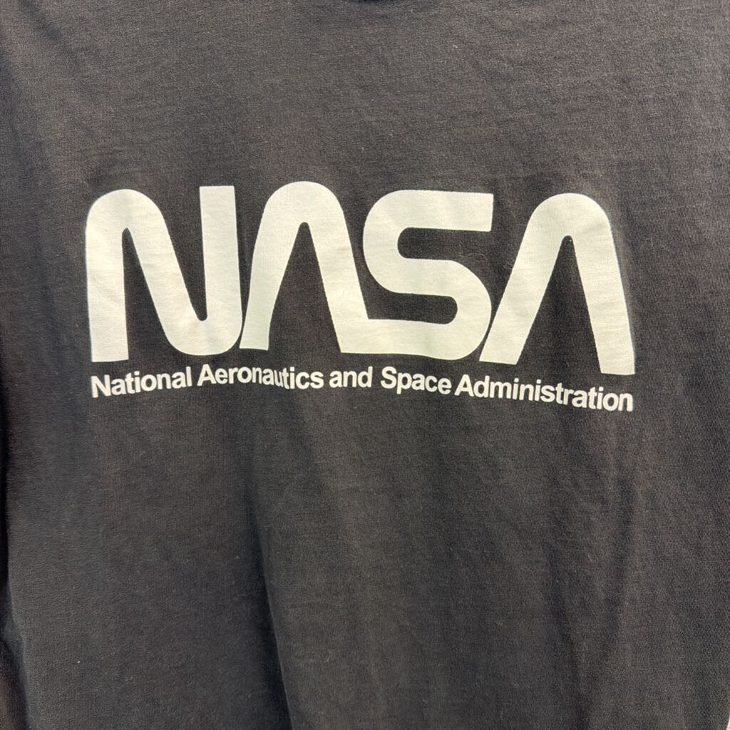 Grey/ White Nasa Short Sleeve Graphic Tee Small
