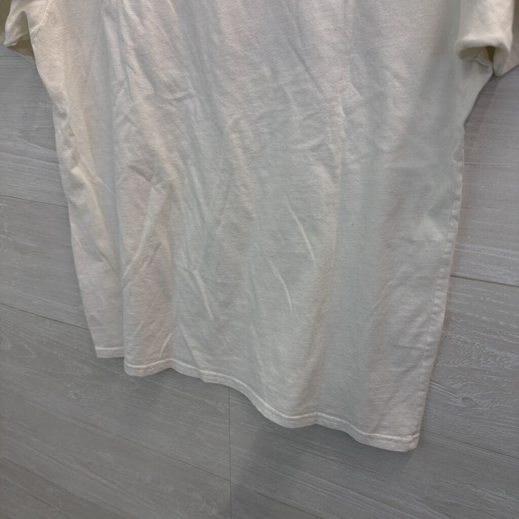 White/ Multi Big Uterus Energy Short Sleeve Graphic Tee Medium