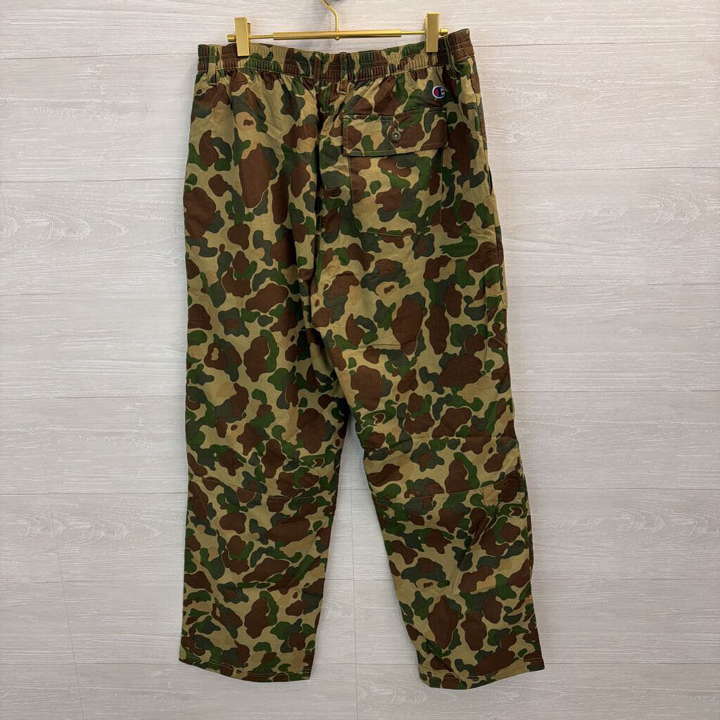 Champion Green Camo Print Wide Leg Pants Medium