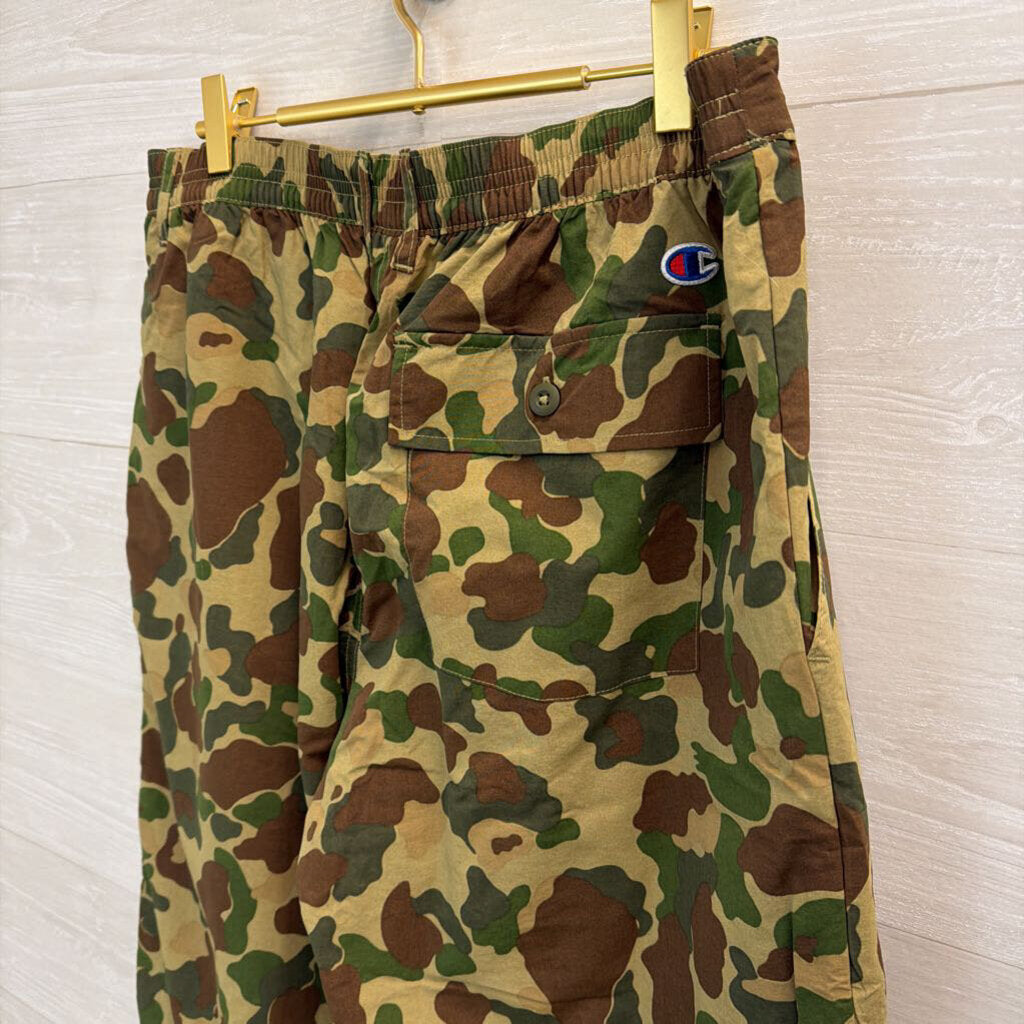 Champion Green Camo Print Wide Leg Pants Medium
