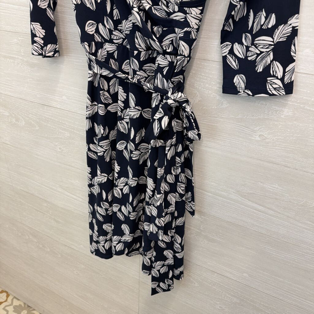 41 Hawthorn Navy/ White Print Long Sleeve Faux Wrap Dress Large