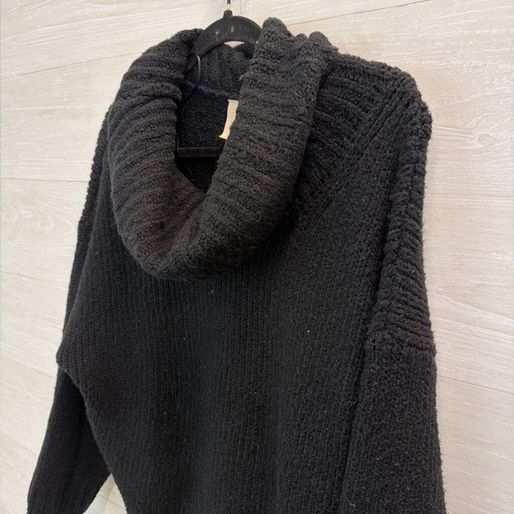 Pilcro Black Knit Turtleneck Sweater Medium