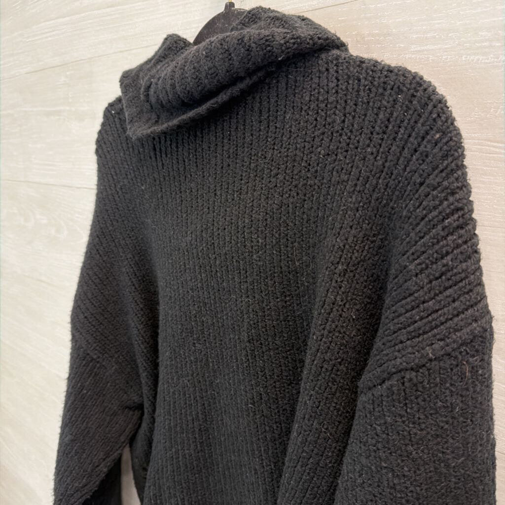 Pilcro Black Knit Turtleneck Sweater Medium