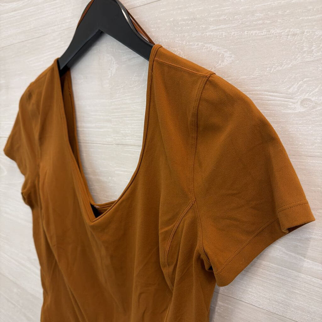 Lululemon Brown Cropped Short Sleeve Top Large
